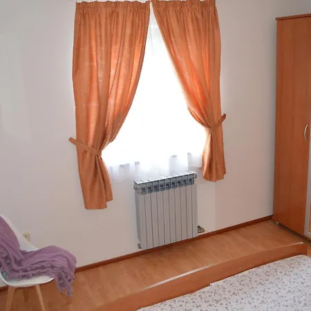 M&m Apartment Marasi